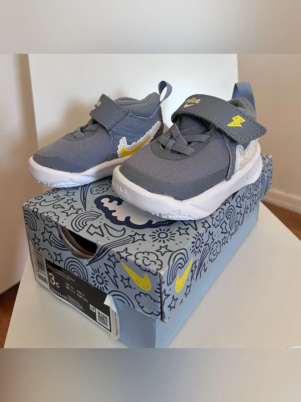 Nike Team Hustle D 10 Dream (TD) Toddler 3C Sneaker Strap Mesh Gray/White